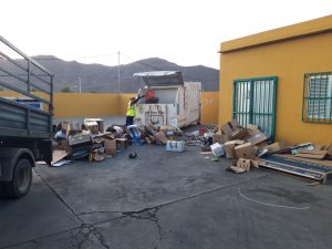 Esther Hernández exige al Cabildo que cumpla con el servicio de recogida de residuos de reciclaje